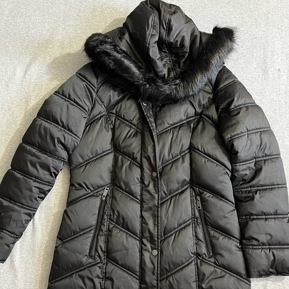 Women’s Kenneth Cole Mid Length Puffer Winter Jacket Size Medium - Picture 1 of 8